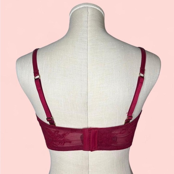 Victoria's Secret Red Faux Leather Balconet Bra Size 36C/34D - Picture 5 of 7